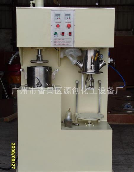 真空混膠機(jī)的工作原理怎樣？